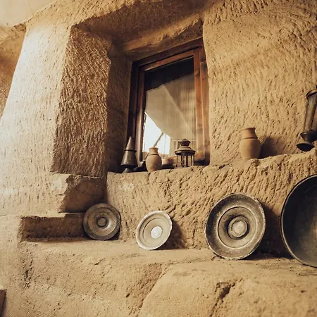 Gueven Cave 酒店 *