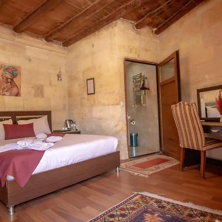 Gueven Cave 酒店 *